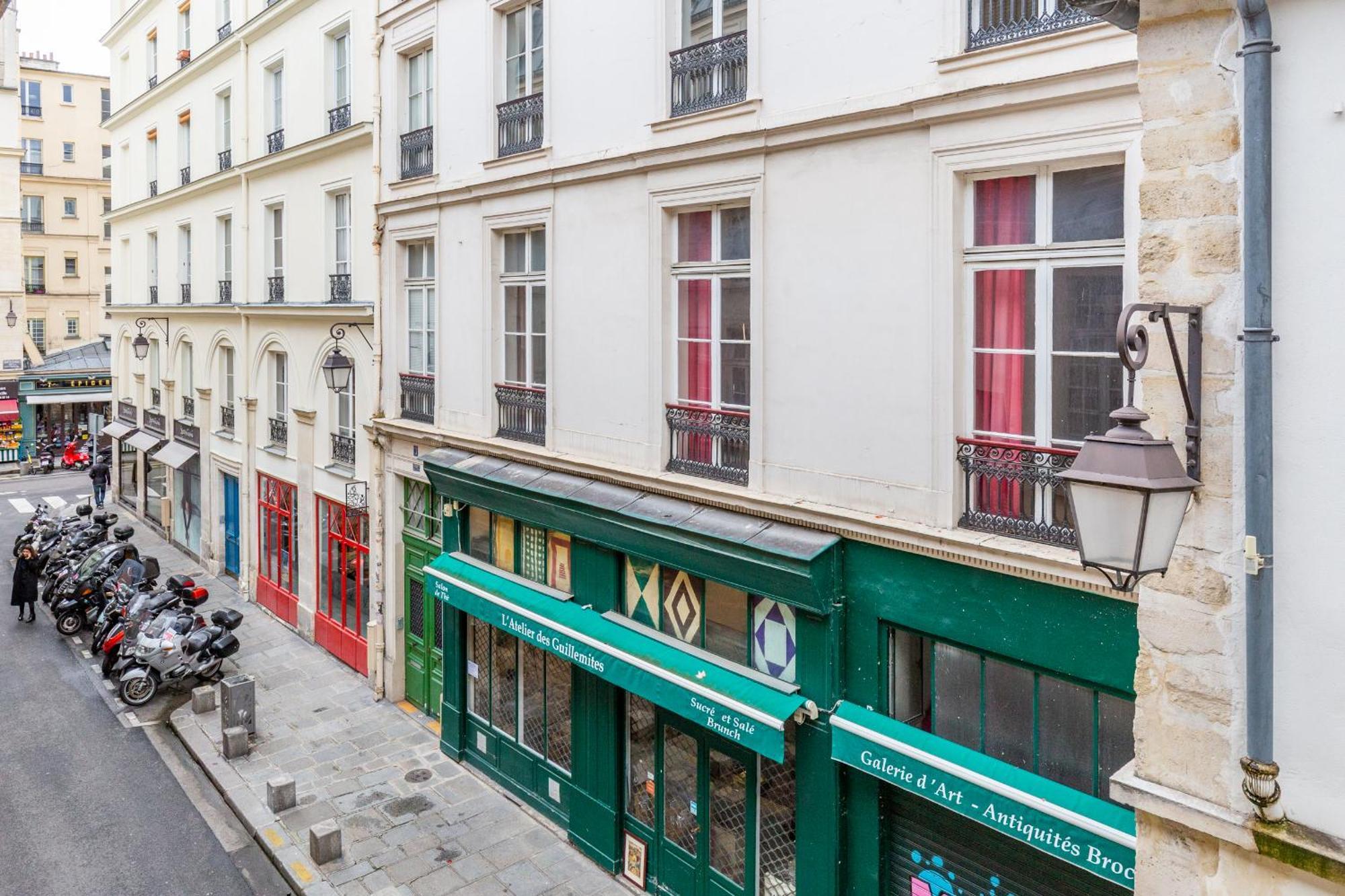 Bel Appartement Au Coeur Du Marais Paris Exterior photo